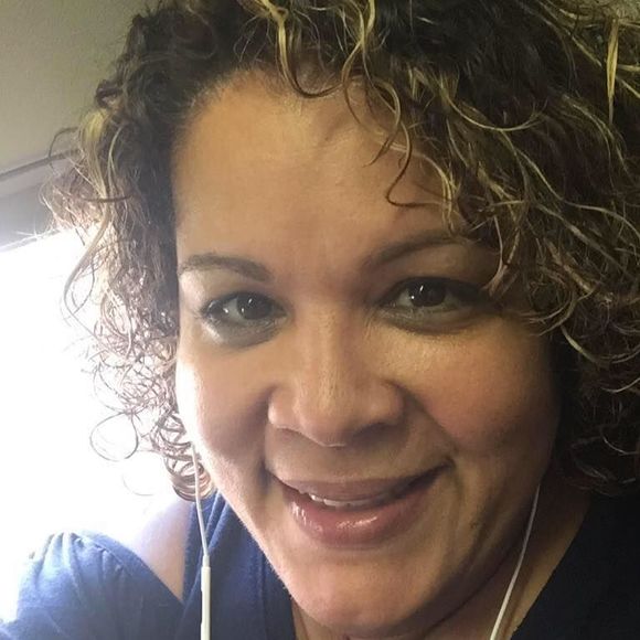 Meet your Posher, Julia - Picture 1 of 1